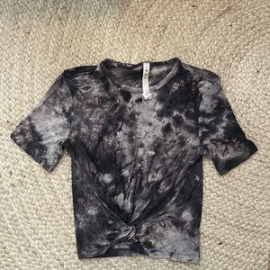 lululemon purple tie dye knotted top